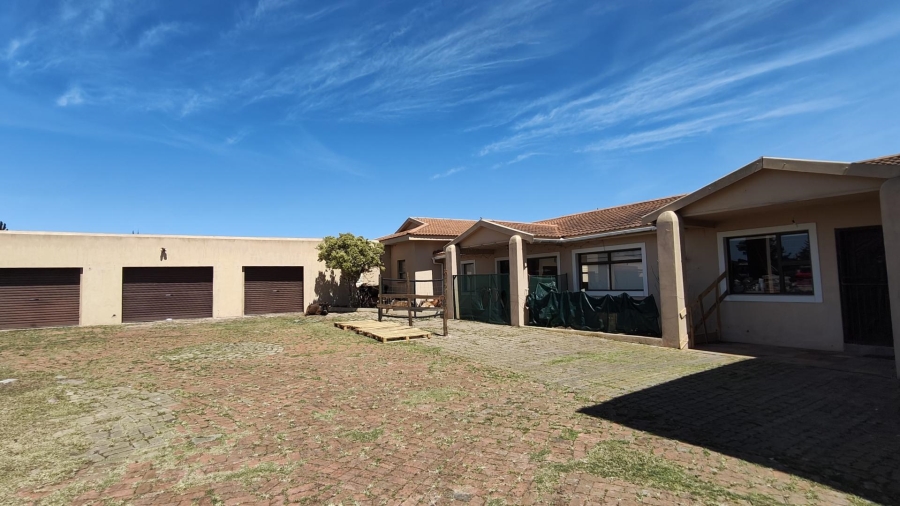 3 Bedroom Property for Sale in Aalwyndal Western Cape